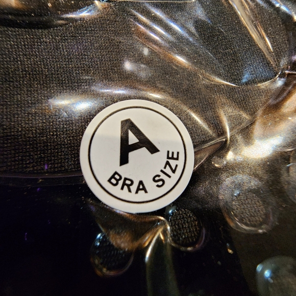 Set of 2 - Sticky Bras For Backless Dress Size A Cup (Beige&Black) - Picture 7 of 12